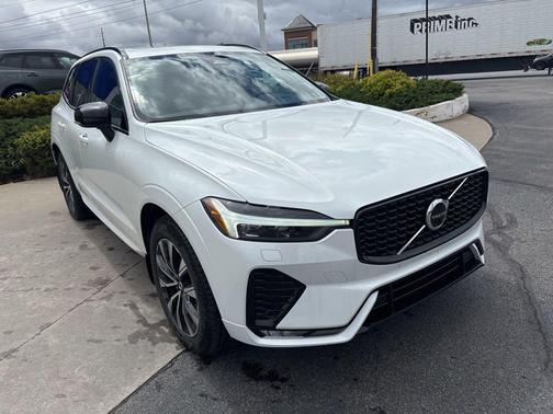 Crystal White Metallic 2024 Volvo XC60 B5 Core Dark Theme