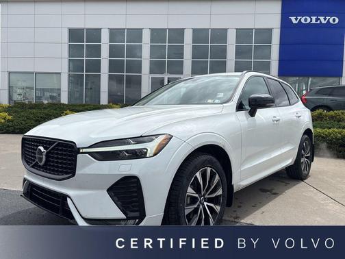 Crystal White Metallic 2024 Volvo XC60 B5 Core Dark Theme