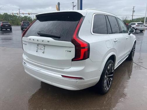 2025 Volvo XC90 Plug-In Hybrid T8 Plus 7-Seater