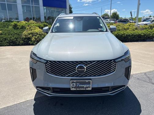 Vapour Grey Metallic 2025 Volvo XC90 B6 Plus 7-Seater