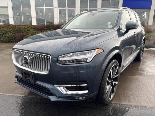 2023 Volvo XC90 B6 Plus 7-Seater