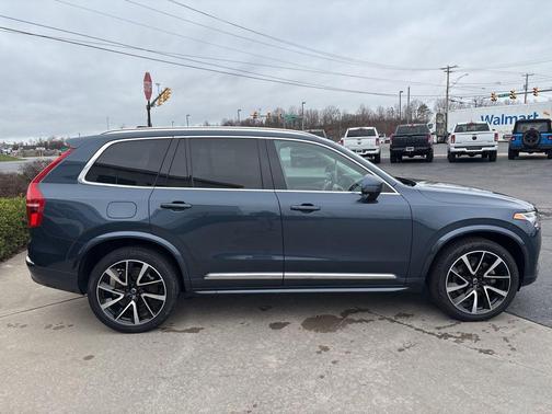2023 Volvo XC90 B6 Plus 7-Seater