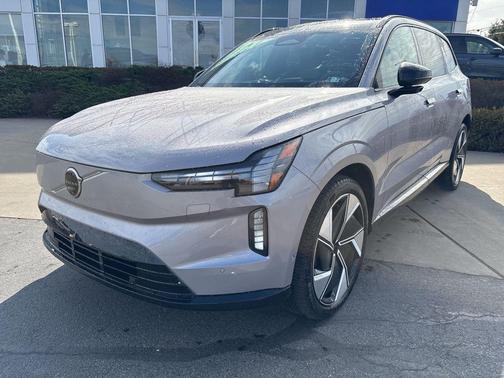 Aurora Silver 2026 Volvo EX90 Ultra, Twin Motor Performance, Fully electric, 7 Seats