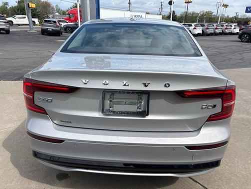 Silver Dawn Metallic 2023 Volvo S60 B5 Plus Dark Theme
