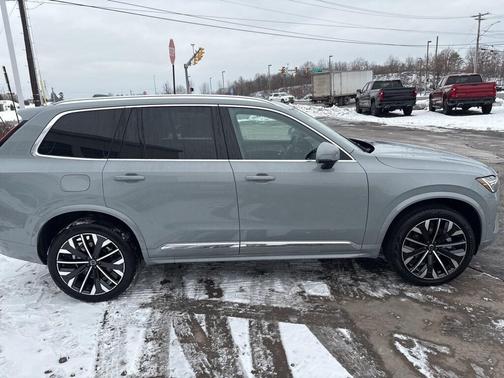 2026 Volvo XC90 B6 Plus 7-Seater