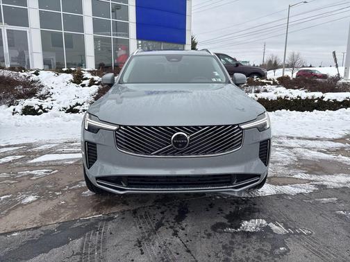 2026 Volvo XC90 B6 Plus 7-Seater