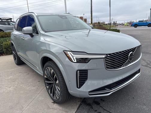 Vapour Grey Metallic 2026 Volvo XC90 Plus, B6 AWD Gas (mild hybrid), Gasoline, Bright, 7 Seats