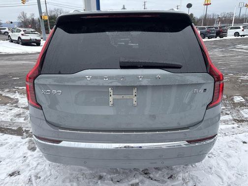 2026 Volvo XC90 B6 Plus 7-Seater