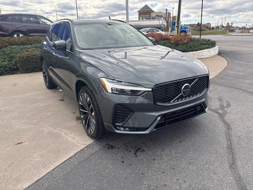2026 Volvo XC60 B5 Ultra