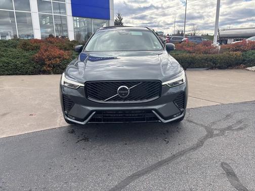 2026 Volvo XC60 B5 Ultra