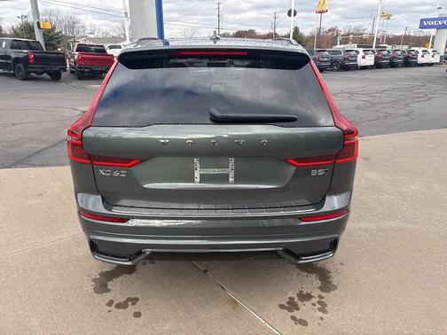 2026 Volvo XC60 B5 Ultra