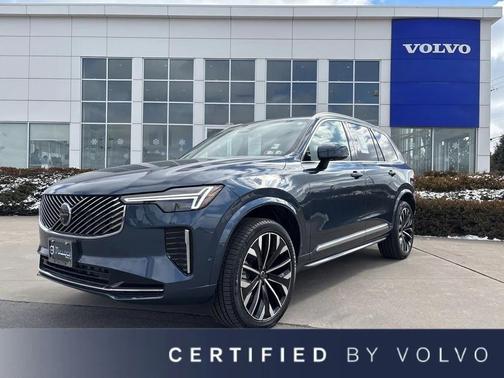 2025 Volvo XC90 B5 Plus 7-Seater