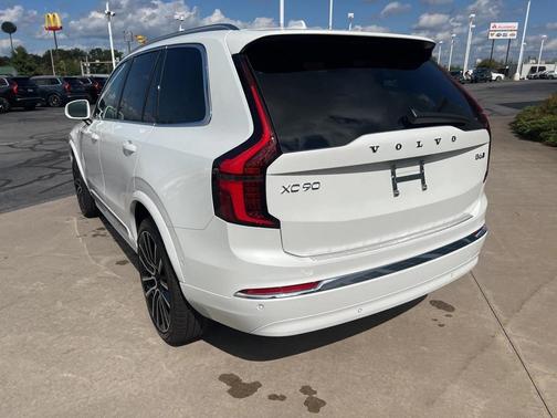2026 Volvo XC90 B6 Plus 7-Seater