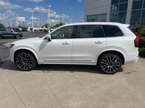 2026 Volvo XC90 B6 Plus 7-Seater
