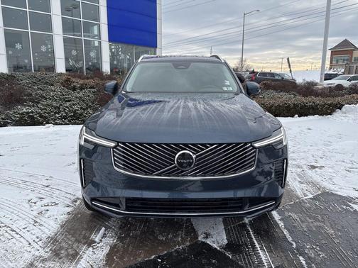 2026 Volvo XC90 Plus, B6 AWD Gas (mild hybrid), Gasoline, Bright, 7 Seats