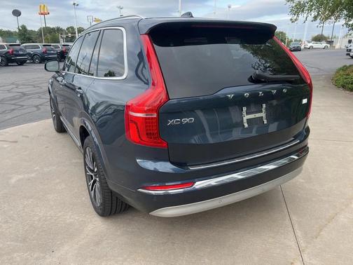 2022 Volvo XC90 Recharge Plug-In Hybrid T8 Inscription Expression 6 Passenger