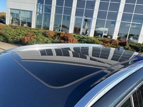 2022 Volvo XC90 Recharge Plug-In Hybrid T8 Inscription Expression 6 Passenger