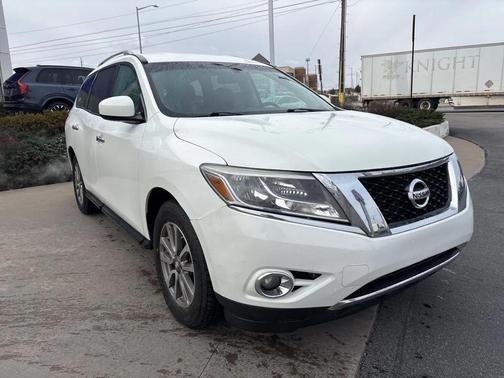 2015 Nissan Pathfinder SV