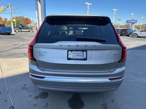 2026 Volvo XC90 Plug-In Hybrid T8 Plus 6-Seater