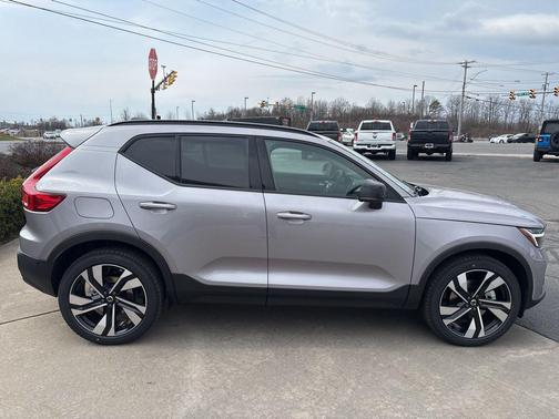 Aurora Silver 2026 Volvo XC40 Plus, B5 AWD Gas (mild hybrid), Dark