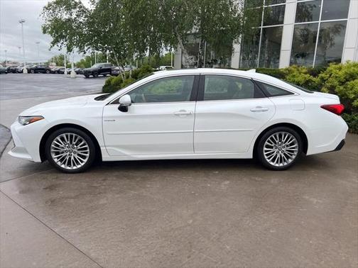 2020 Toyota Avalon Hybrid Limited