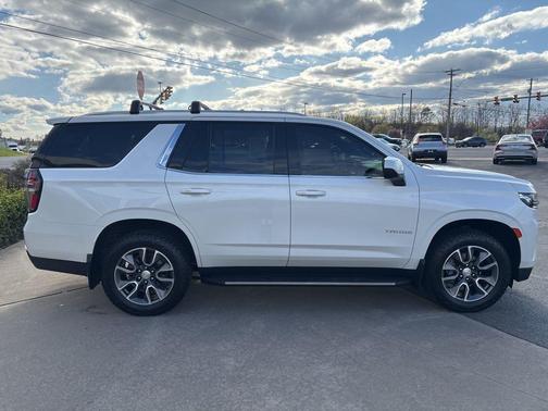 Iridescent Pearl Tricoat 2021 Chevrolet Tahoe LT