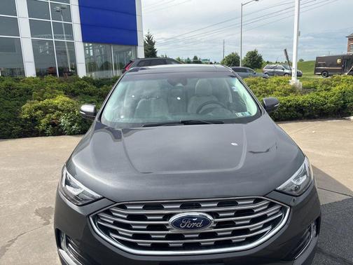 MAGNETIC METALLIC 2019 Ford Edge Titanium