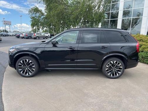 2026 Volvo XC90 B6 Ultra Dark Theme 7-Seater