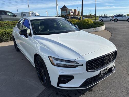 Crystal White Metallic 2023 Volvo S60 B5 Plus Black Edition