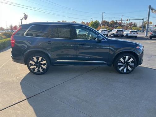 2025 Volvo XC90 Plug-In Hybrid T8 Ultra 6-Seater