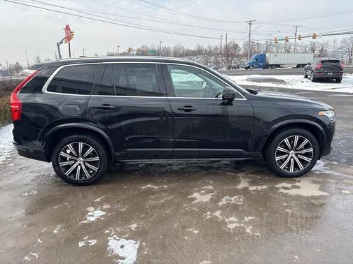 2023 Volvo XC90 B6 Core