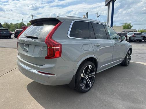 Vapour Gray Metallic 2024 Volvo XC90 B6 Ultimate Bright Theme 7-Seater