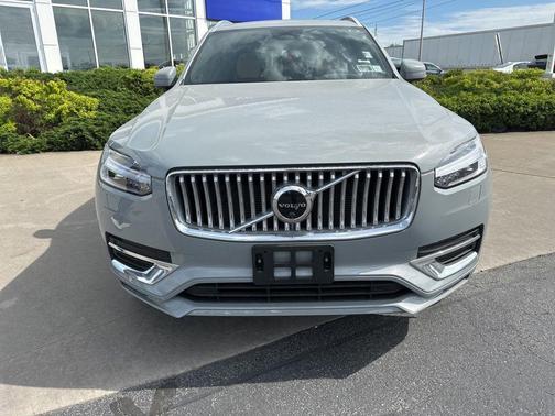 Vapour Gray Metallic 2024 Volvo XC90 B6 Ultimate Bright Theme 7-Seater