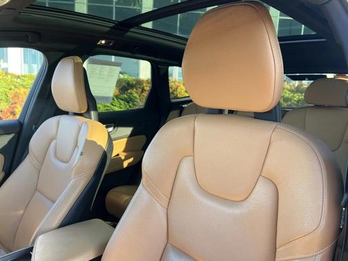 2018 Volvo XC60 T5 Inscription