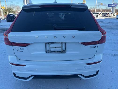 2025 Volvo XC60 B5 Core