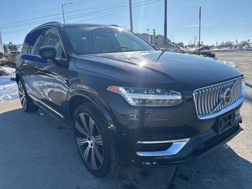2023 Volvo XC90 B6 Ultimate 6-Seater