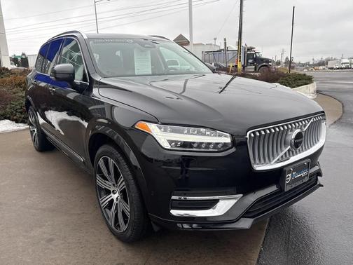 2023 Volvo XC90 B6 Ultimate 6-Seater