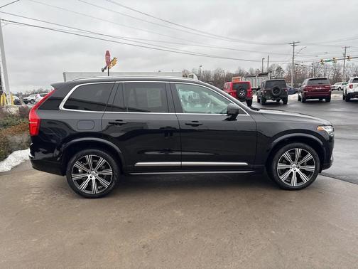 2023 Volvo XC90 B6 Ultimate 6-Seater