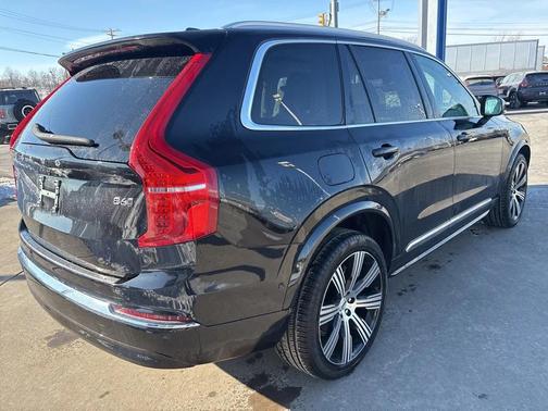 2023 Volvo XC90 B6 Ultimate 6-Seater