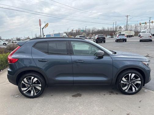 Denim Blue 2026 Volvo XC40 Ultra, B5 AWD Gas (mild hybrid), Dark