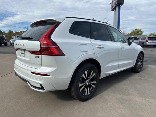 2025 Volvo XC60 B5 Core