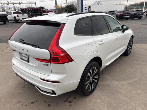 2025 Volvo XC60 B5 Core