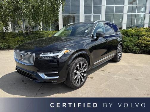 2025 Volvo XC90 B5 Core