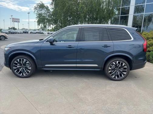 2026 Volvo XC90 B6 Plus 7-Seater
