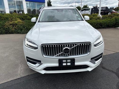 Crystal White Metallic 2024 Volvo XC90 B6 Ultimate Bright Theme 7-Seater