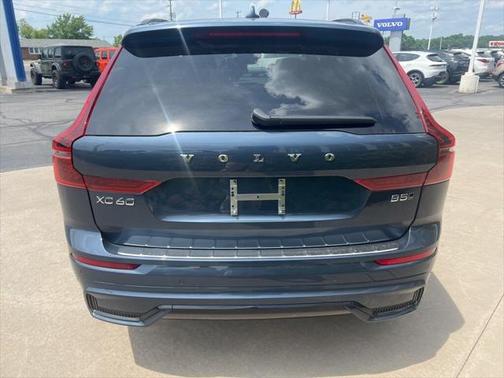 2026 Volvo XC60 B5 Plus