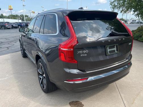 2024 Volvo XC90 B6 Plus Bright Theme 7-Seater