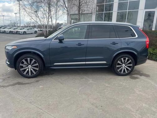 2025 Volvo XC90 B5 Plus