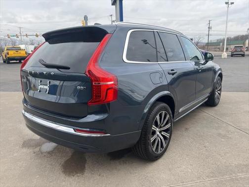 2025 Volvo XC90 B5 Plus