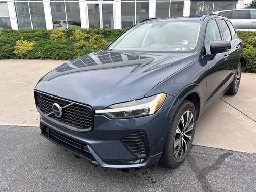 Denim Blue Metallic 2024 Volvo XC60 B5 Plus Dark Theme